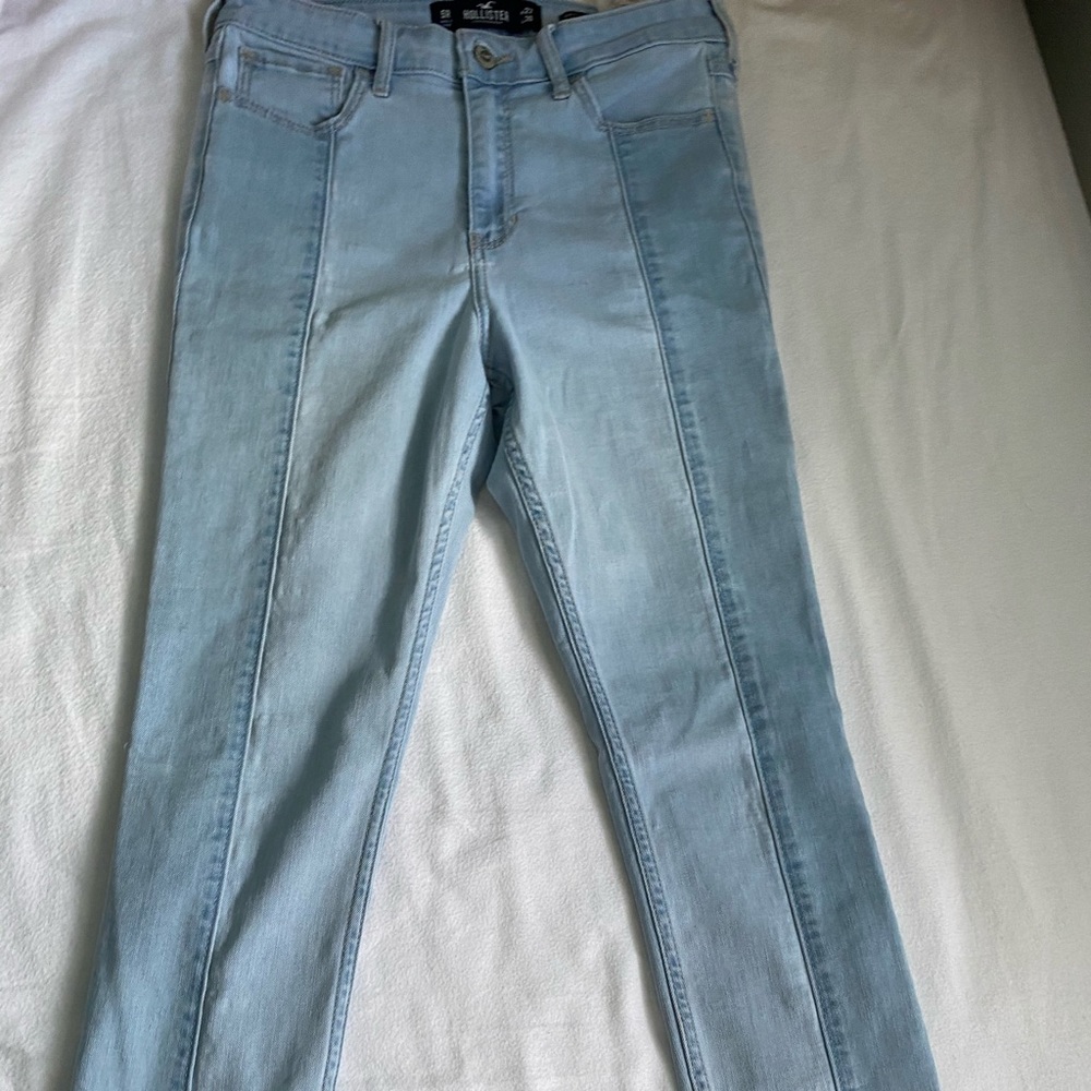Hollister jeans